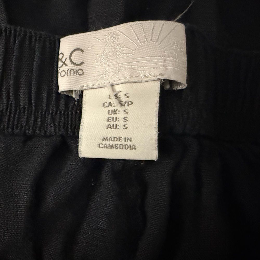 C&C California Linen Black Skort - Picture 3 of 3